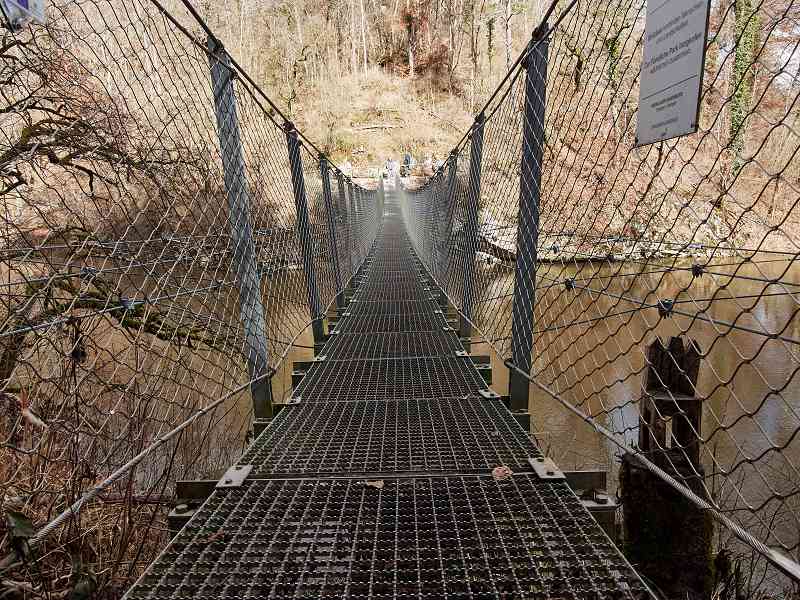 Blick auf die Hängebrücke