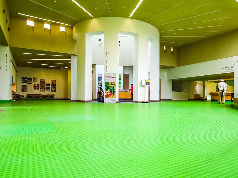 Der Eingang zur Staatsgalerie