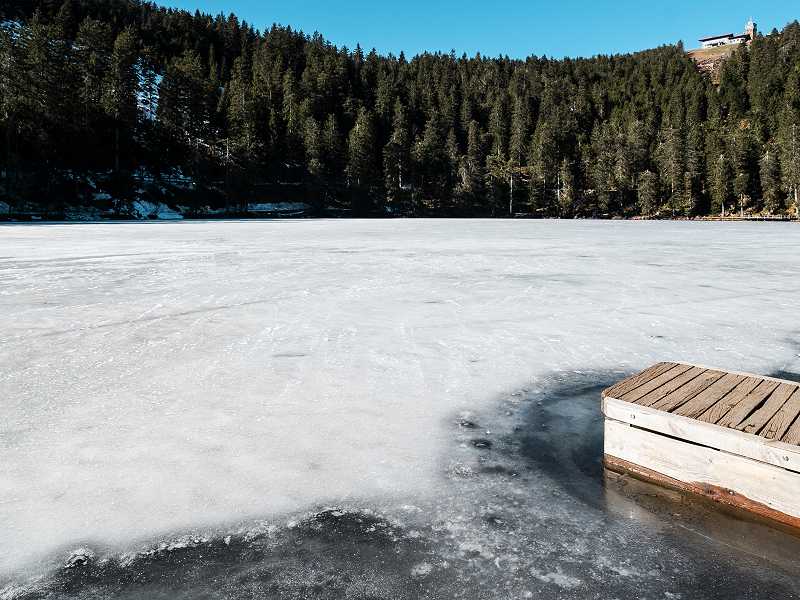 Der Mummelsee im Winter