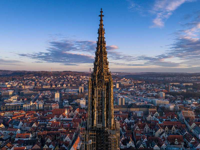 Höchster Kirchturm der Welt