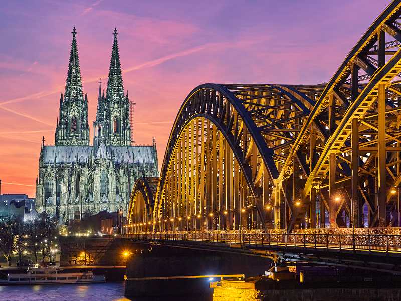 Hohenzollernbrücke und Kölner Dom